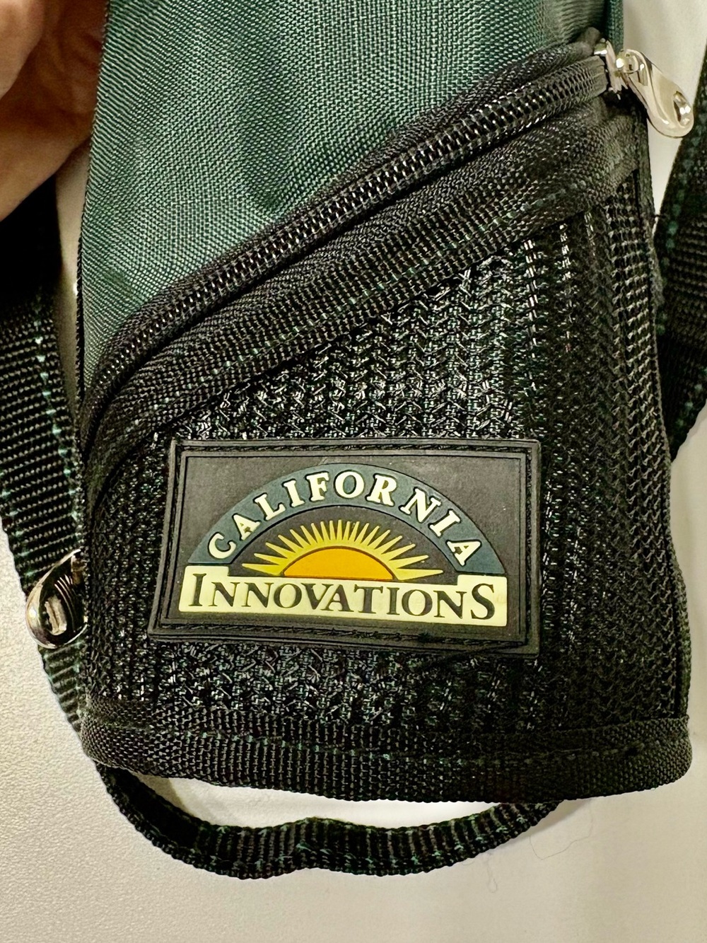 Men's Crossbody Insulated Bag for water bottle